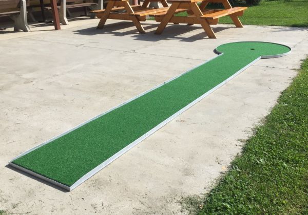 Campo da minigolf portatile per la formazione